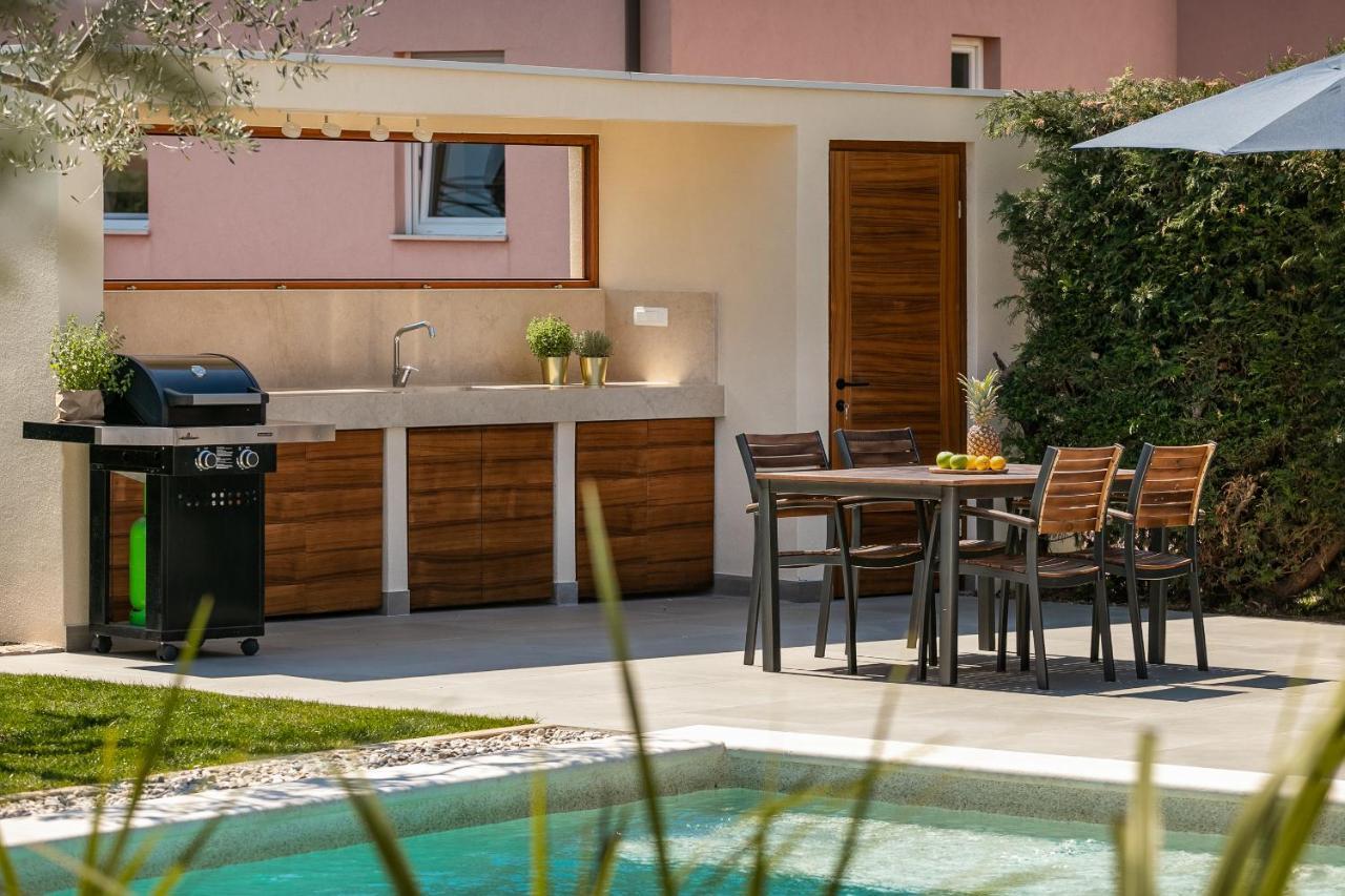 Belvedere Holidays Villas Novigrad Istria المظهر الخارجي الصورة