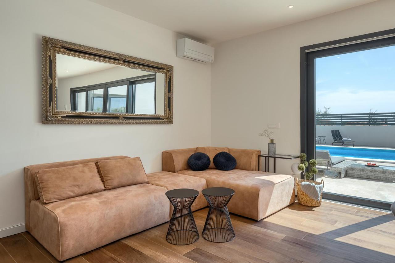 Belvedere Holidays Villas Novigrad Istria المظهر الخارجي الصورة